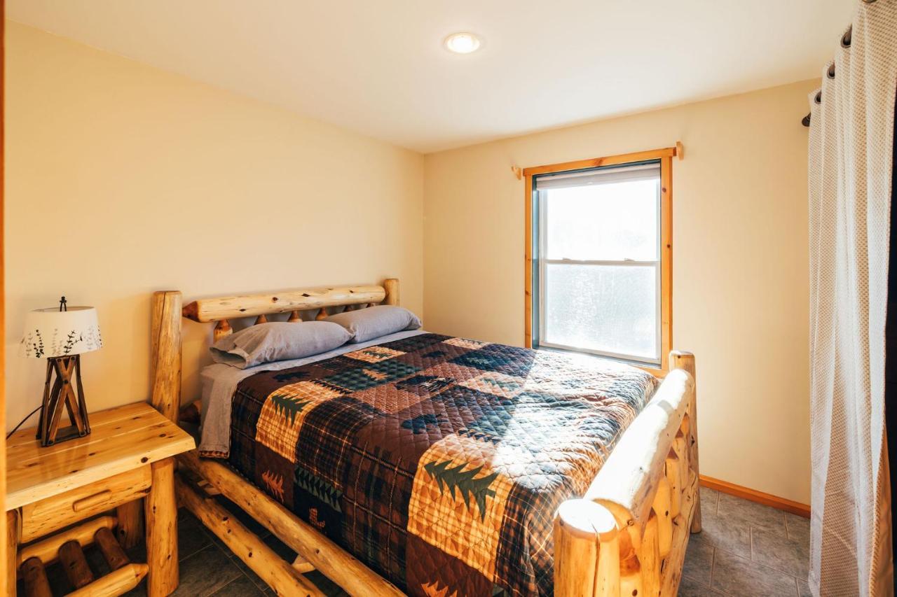 Ski Chalet W-Hot Tub, Only 3 Min To Sunday River Ski Lifts! Bethel Exterior photo
